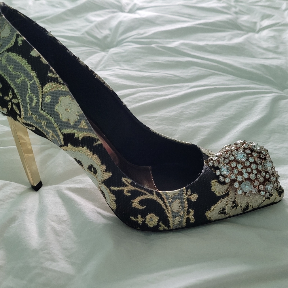 Ted Baker London gorgeous shoes